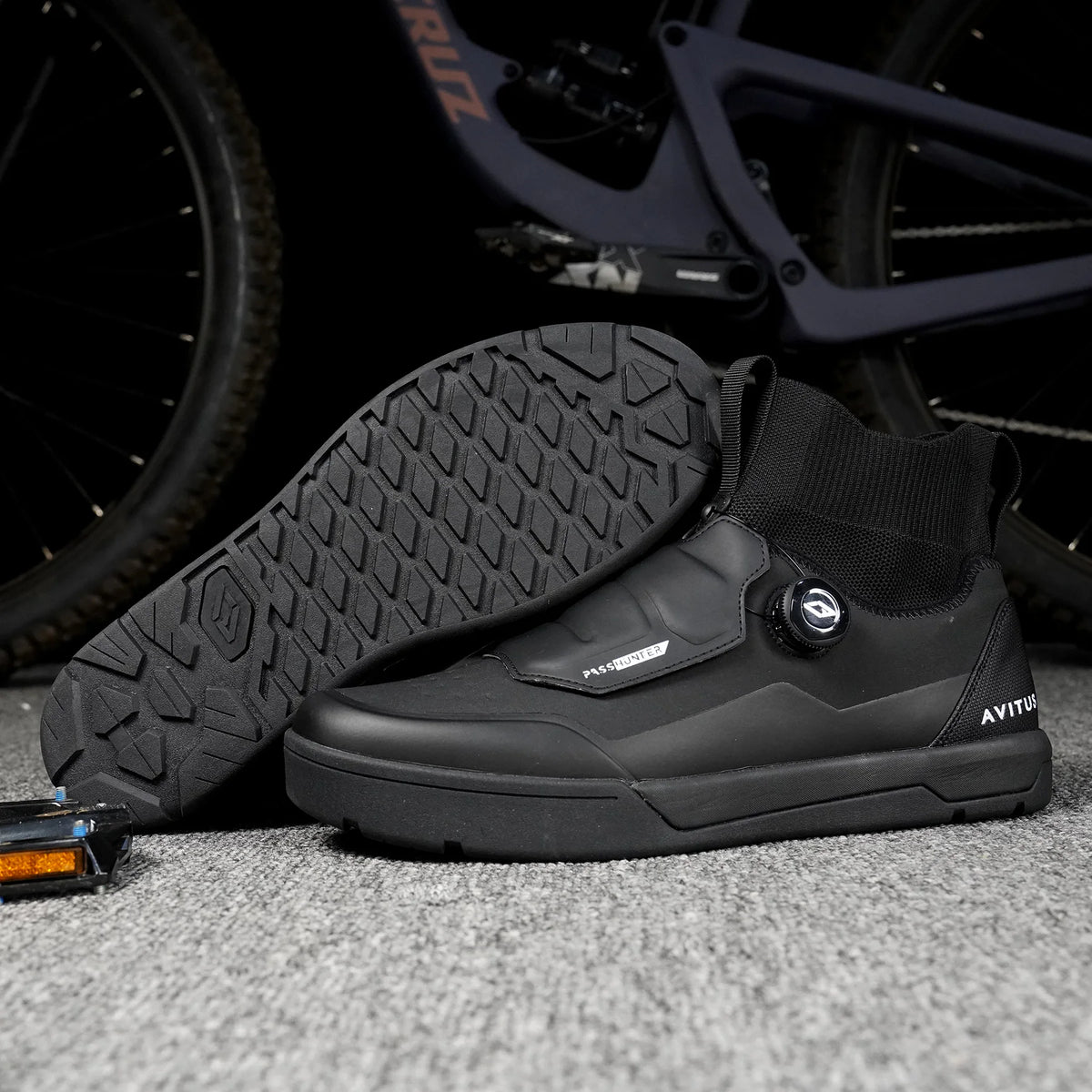 Avitus Zapatillas MTB Shoes for All Mountain Bike Flat Pedals Or SPD Cleat Compatible Arcas Cycling Shoes