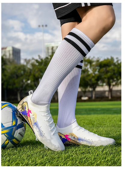 Nouvelles chaussures de football pour hommes, ultralégères, crampons longs FG, chaussures d'entraînement, chaussures de football antidérapantes pour l'extérieur, livraison directe