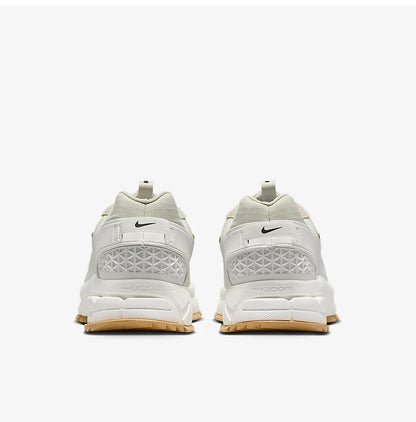 „Nike Authentic Zoom Vomero Roam“ moteriški atsparūs nusidėvėjimui sportiniai bateliai HQ2181-100