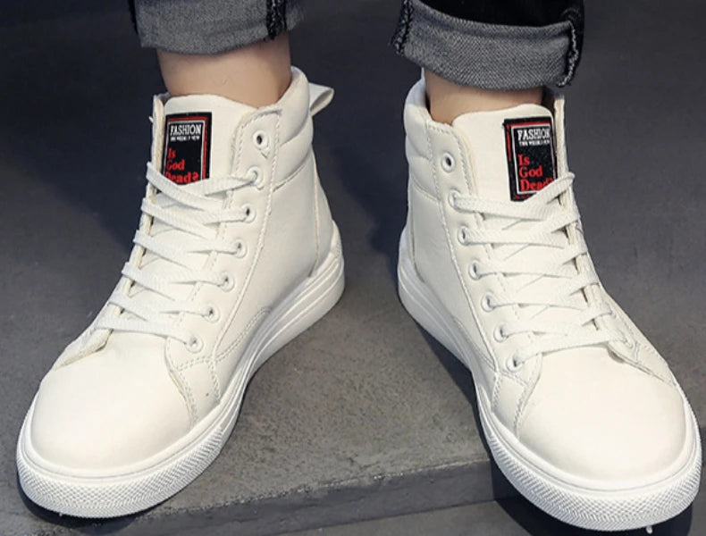 2025 new  Breathable soft sole Men's Casual Sports Shoes Korean Fashion Student jogging shoes youth board shoes