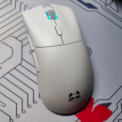 Metaphyuni Metapanda P1 Draadloze Muis P1 Pro Max Paw3395L Lage Latentie Lichtgewicht E-sports Gamingmuis Ergonomisch Pc-gamercadeau
