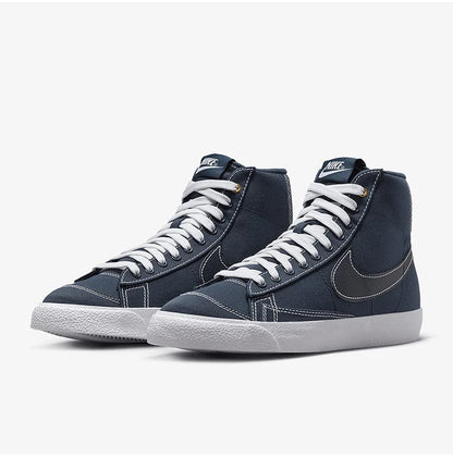 Nike Original Blazer Mid '77 CNVS Damen-Freizeitsneaker DX5550-400