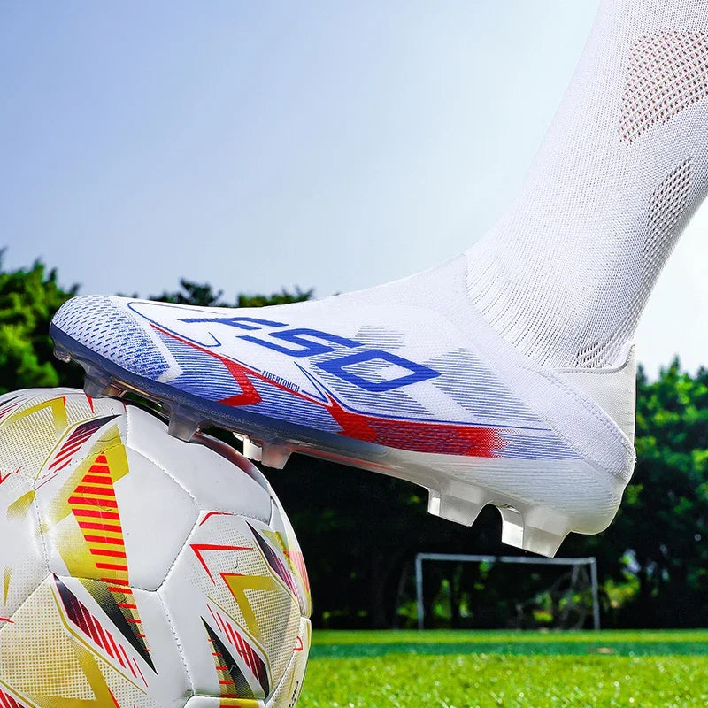 Nouvelles chaussures de football pour hommes, de haute qualité, antidérapantes, légères, très vendues, crampons d'entraînement pour terrain en herbe, mi-hautes, pour les matchs en extérieur, chaussures de sport.