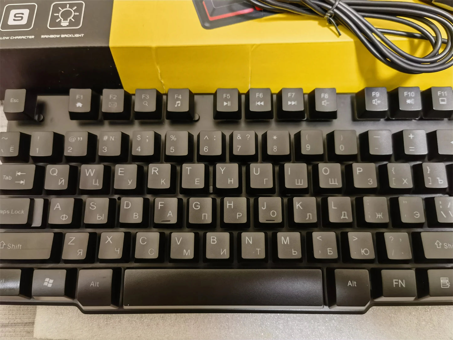 Spanish Keyboard with Ñ Russian Keyboard ISO 100% Layout 104 Keys Spanish Russian Gaming Keyboard Mouse Kit Backlight Wired T20