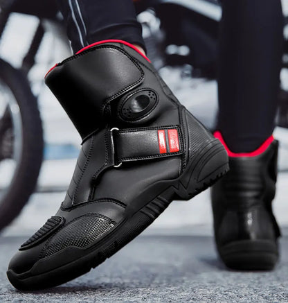2025 New Men's Motorcycle Boots Outdoors Waterproof Safety Protection Motorcycle Shoes High Quality PU Leather Men Motos Boot