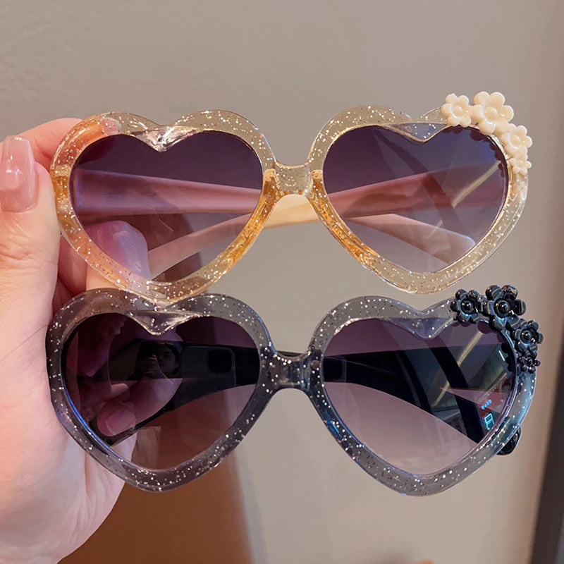 Baby Girls Cute Acrylic Heart Shape Flowers UV400 Sunglasses Children Outdoor Sun Protection Sunglasses Kids Sun Glasses