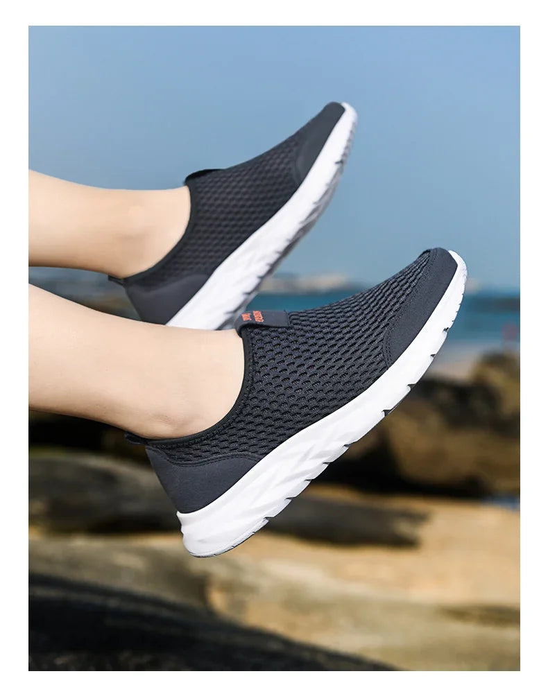 2025 New Shoes Men Loafers Light Walking Breathable Summer Comfortable Casual Shoes Men Sneakers Zapatillas Hombre Plus