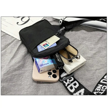 Lekka, sportowo-casualowa torba na ramię dla dorosłych Fortnites, mini torba na telefon z nadrukiem postaci z gry, męska torba crossbody na klatkę piersiową, prezent