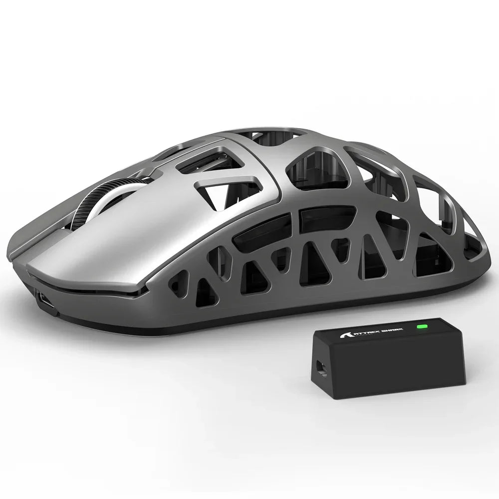 ATTACK SHARK R3 Gaming-Maus aus Magnesiumlegierung 8K SUPERLIGHT 8000Hz 6 einstellbare DPI-Stufen bis zu 26000 PAW3395 BT/2.4G kabellos/kabelgebunden
