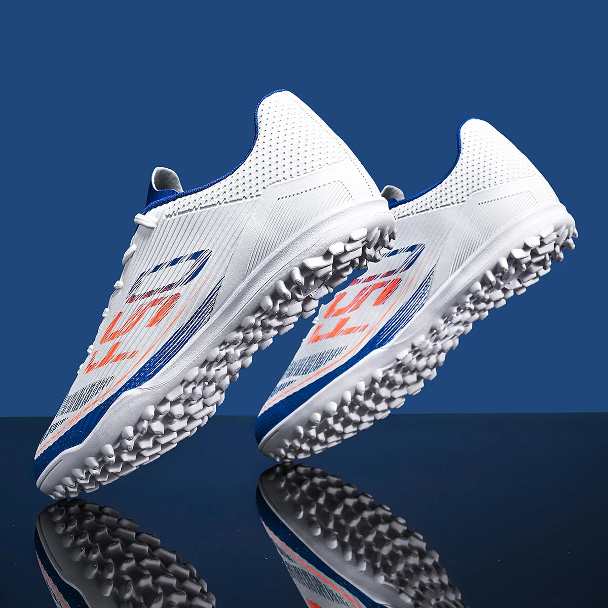 Chaussures de football TF pour adultes toutes saisons, en tissu PU mélangé, semelle extérieure en caoutchouc résistante à l'usure, forte adhérence pour les sports sur gazon toute l'année