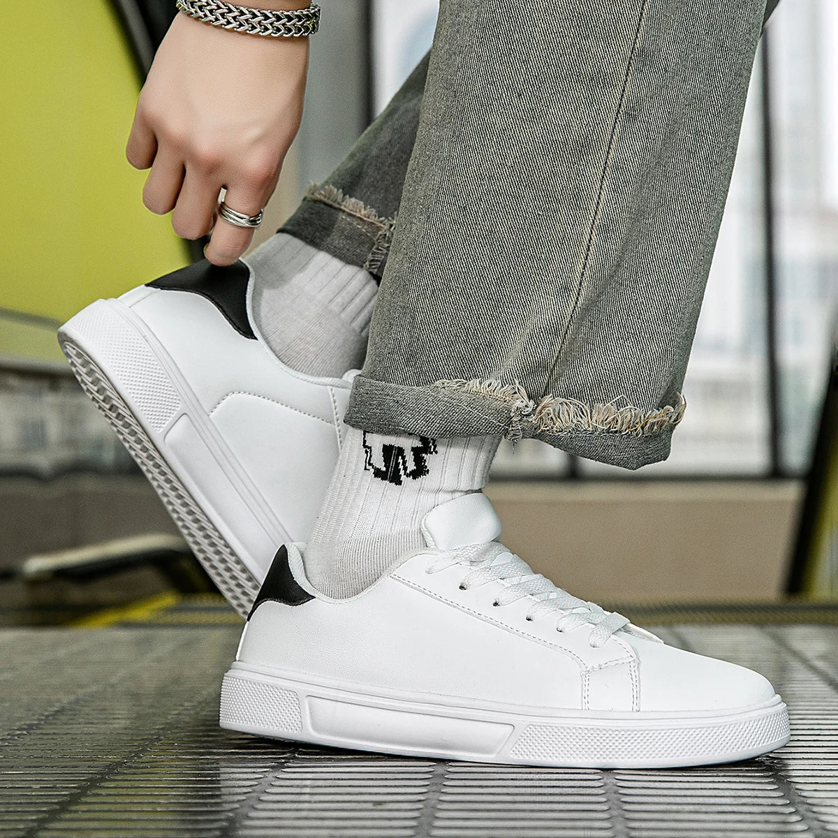 Herrenschuhe aus Kunstleder, Sneaker, trendige Freizeitschuhe, Herrensneaker, vulkanisierte Herrenschuhe, Paarschuhe, Damenschuhe