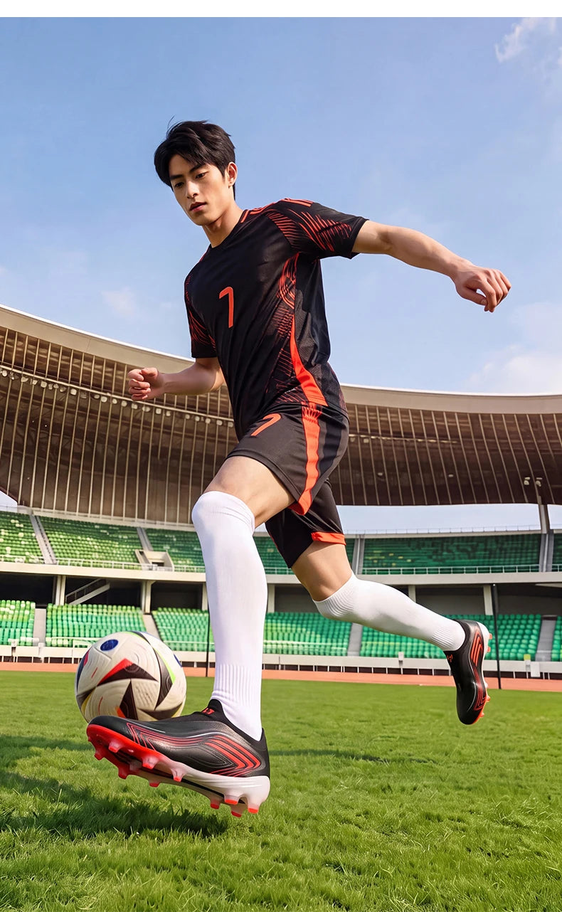 Nouvelles chaussures de football pour hommes et femmes, unisexe, vente chaude, futsal, ultra-légères, TF/FG, chaussures de football professionnelles de haute qualité, crampons, baskets.