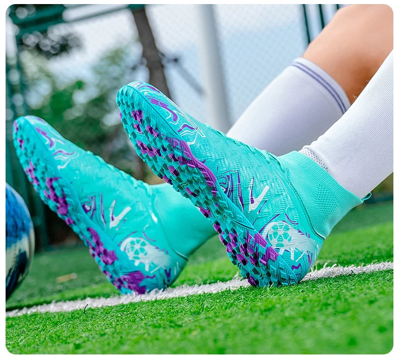 Nouvelles chaussures de football professionnelles pour hommes, chaussures de football antidérapantes, unisexes, respirantes, chaussures de futsal, nouvelles chaussures à crampons, livraison directe, ultralégères