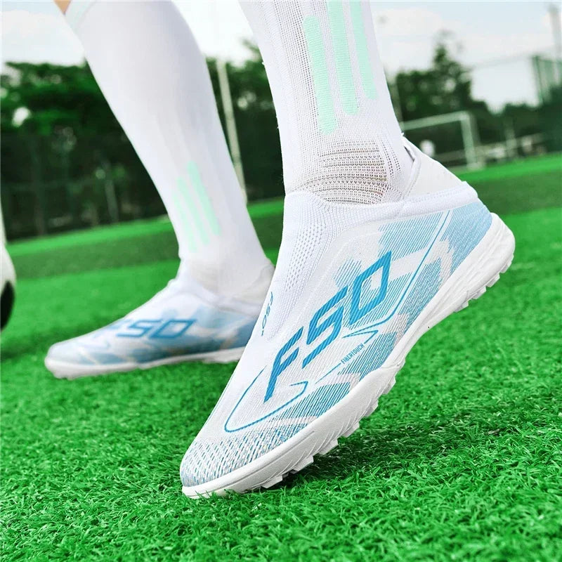 Nouvelles chaussures de football pour hommes, chaussures de match en extérieur, baskets de soccer, chaussures montantes de haute qualité, crampons antidérapants pour futsal et terrain synthétique, meilleures ventes