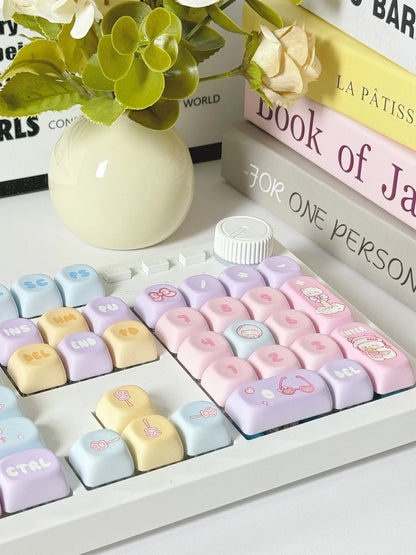 MOA Keycaps PBT Cute Candy Bear 131 Keys Small Full Set for 60/64/84/98/108 Gaming Mechanical Keyboard MX Switch