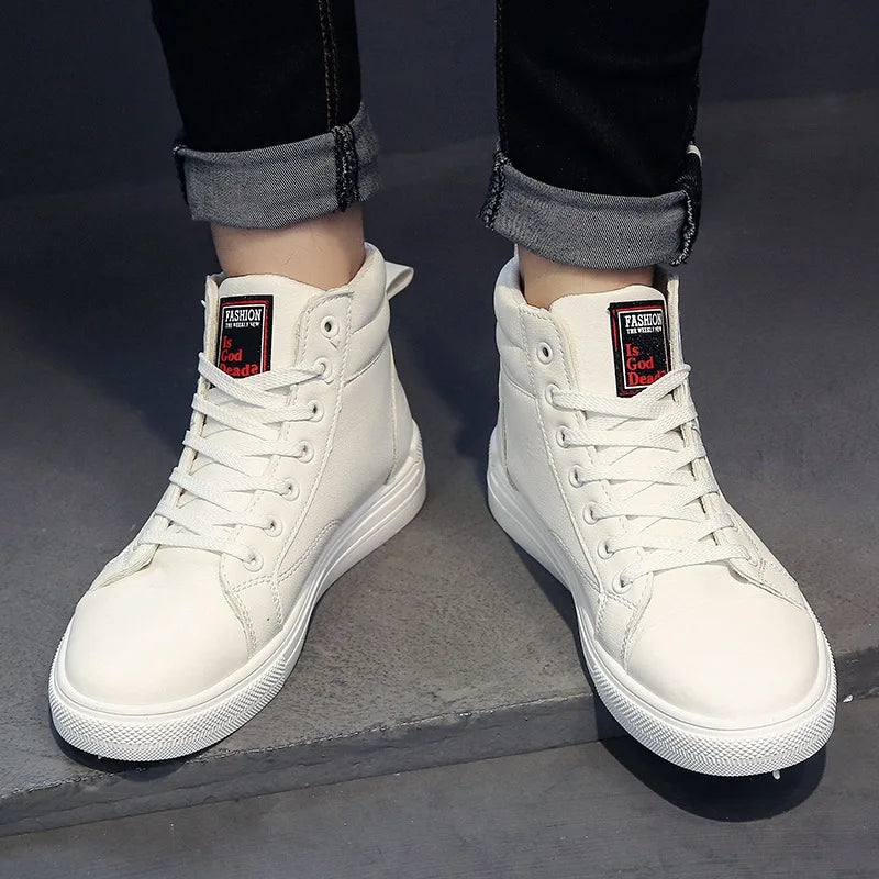 2025 new  Breathable soft sole Men's Casual Sports Shoes Korean Fashion Student jogging shoes youth board shoes