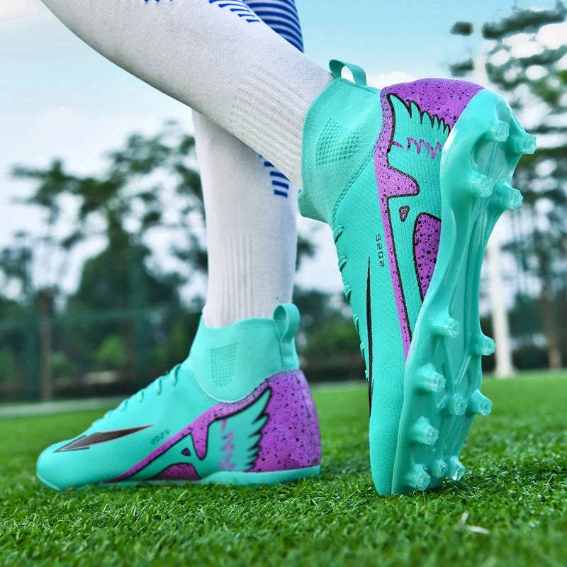 Nouvelles chaussures de football pour hommes, chaussures de football en salle de haute qualité, chaussures de sport, futsal, cheville haute, antidérapantes, ultralégères, antidérapantes pour l'extérieur