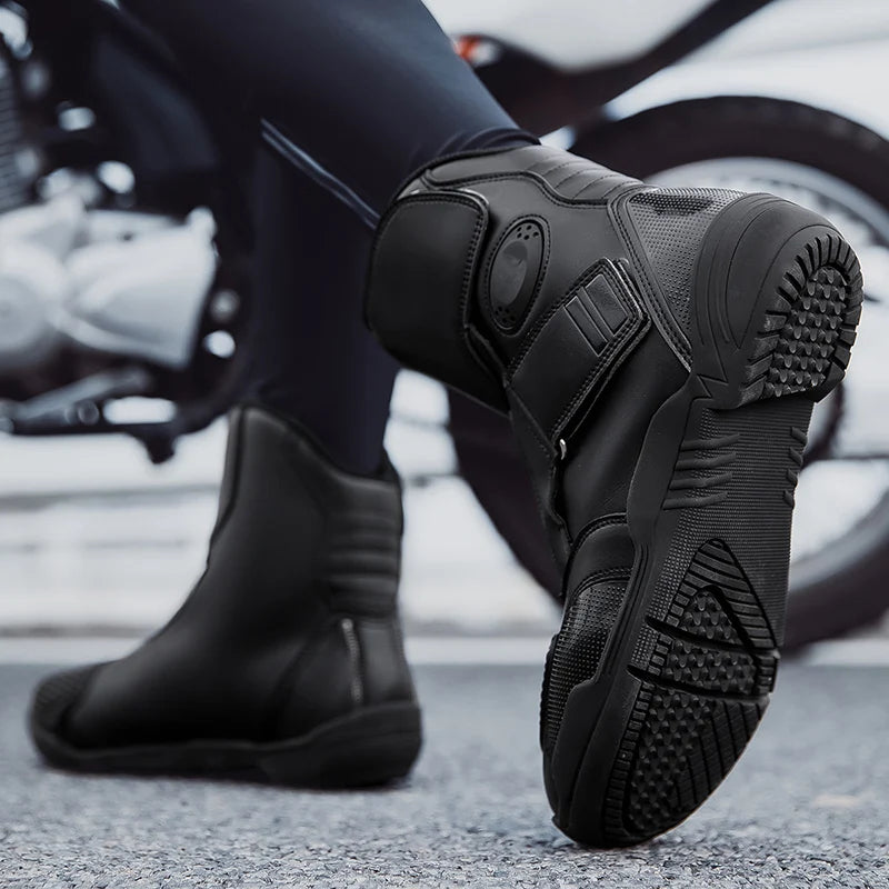 2025 New Men's Motorcycle Boots Outdoors Waterproof Safety Protection Motorcycle Shoes High Quality PU Leather Men Motos Boot