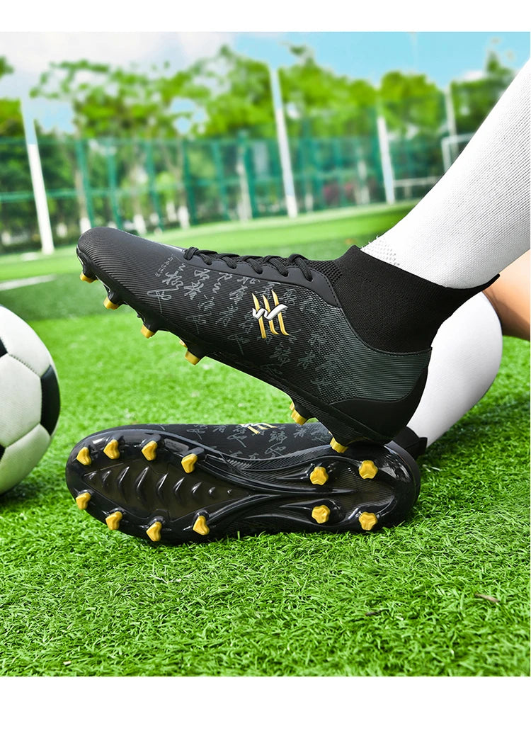 Nouvelles bottes de Football hommes chaussures de Football crampons chaussure de Football professionnelle hauts pointes antidérapantes pour grands garçons large baskets d'entraînement