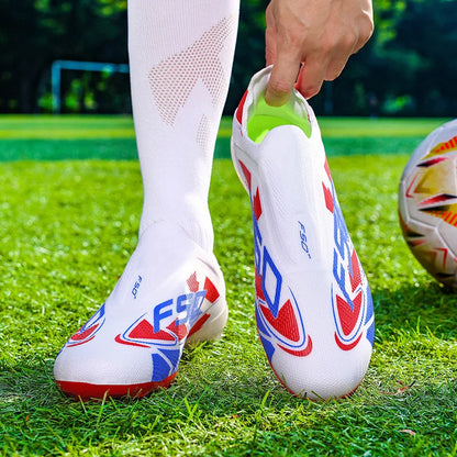 Nouvelles chaussures de football pour hommes, crampons pour terrain en herbe, de haute qualité, antidérapantes, légères, mi-hautes, pour les matchs en extérieur, chaussures de sport, très vendues pour l'entraînement.