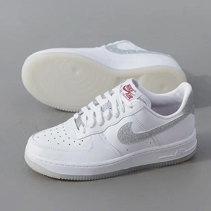 Originální nové dámské klasické minimalistické volnočasové tenisky Nike HQ3461-191