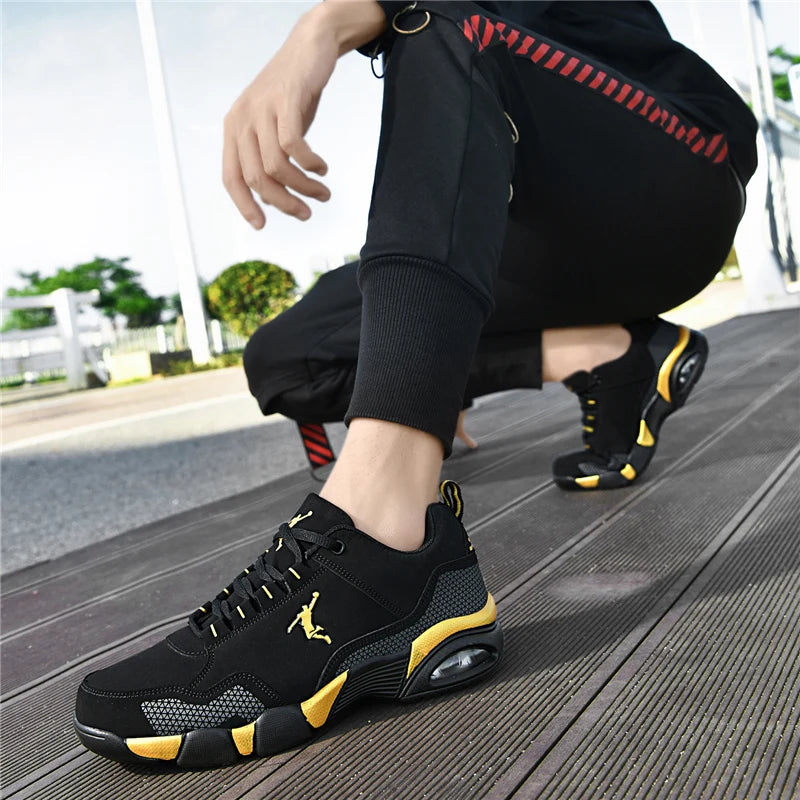 Chaussures de sport pour hommes, confortables, en cuir, pour le sport de plein air, nouvelles chaussures de tennis, classiques, noires, décontractées, légères, pour la marche