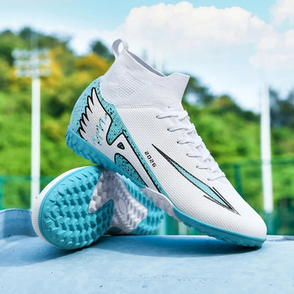 Nouvelles chaussures de football pour hommes, chaussures de football en salle de haute qualité, chaussures de sport, futsal, cheville haute, antidérapantes, ultralégères, antidérapantes pour l'extérieur