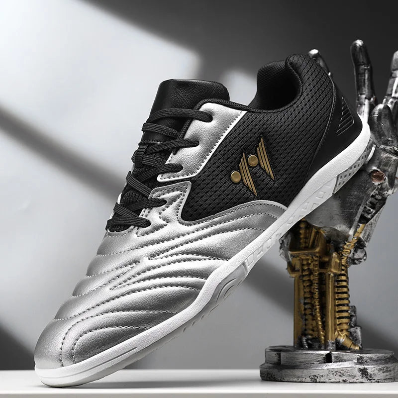 Nouvelles chaussures de football pour hommes, crampons montants pour terrain gazonné, antidérapantes, de haute qualité, pour futsal, idéales pour les matchs en salle et l'extérieur, très vendues.