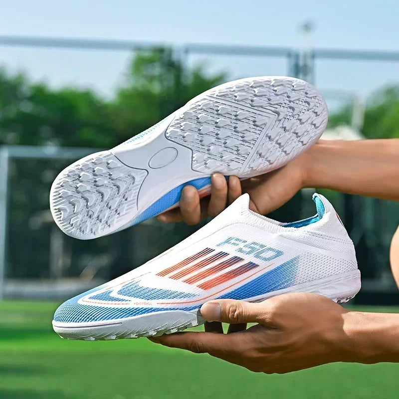 Nouvelles chaussures de football pour hommes, crampons de sport d'extérieur pour garçons et adultes, bottes de football d'entraînement respirantes, antidérapantes, à crampons longs, confortables