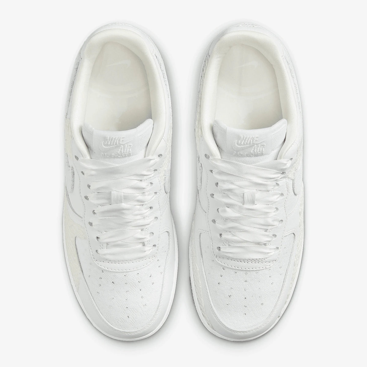 Nike Authentic Air Force 1 AF1 Sneakers classiche da donna con suola spessa HV6011-111