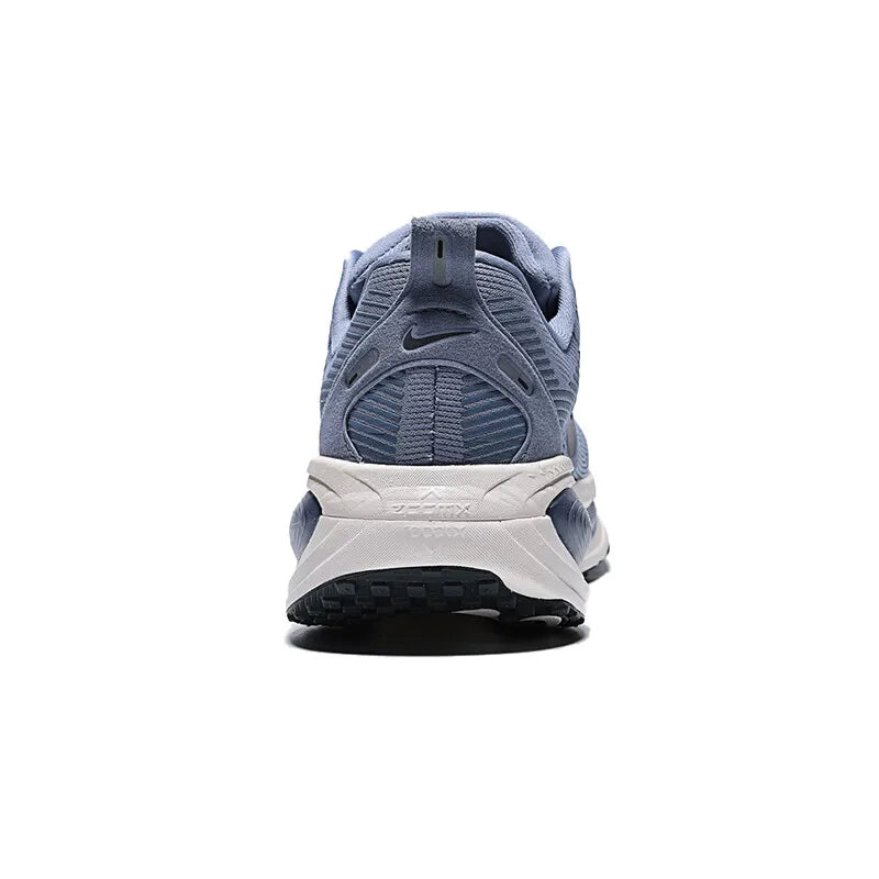 Nike Vomero 18 – odpruženie, opora, nízka hmotnosť, ideálne na beh a chôdzu, pohodlné unisex bežecké topánky HM6803-402