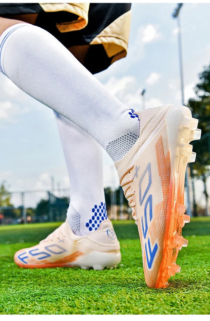 Nouvelles chaussures de football pour hommes, chaussures de futsal d'intérieur antidérapantes, crampons de match de haute qualité, chaussures de football, baskets, chaussures montantes pour terrain gazonné et extérieur