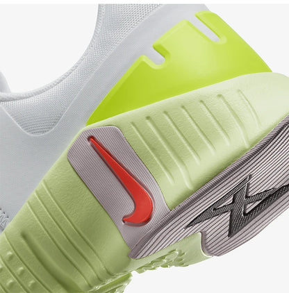 Nike Original Free Metcon 5 Damen-Leichtgewicht-Sportschuhe für das Training DV3950-104