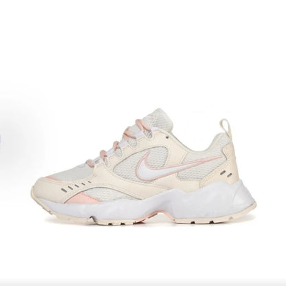 Chaussures de course Nike Air Heights Cushioning pour femme : confortables, légères, respirantes, antidérapantes, résistantes CI0603-100