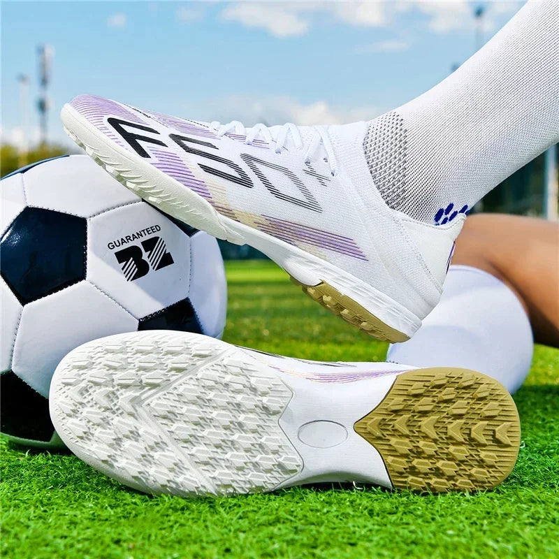 Nouvelles chaussures de football pour hommes, chaussures de match en extérieur, baskets de soccer, chaussures montantes de haute qualité, crampons antidérapants pour futsal et terrain synthétique, meilleures ventes