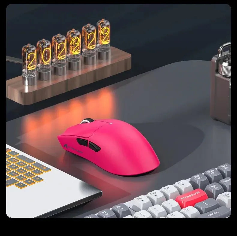 ATTACK SHARK X11SE ultra lagani bežični gaming miš, životni vijek od 20Million ciklusa, PAW3311 Gaming, 22KDPI, 400IPS, 40G, 1KHz, 65 Hours, 30mAH