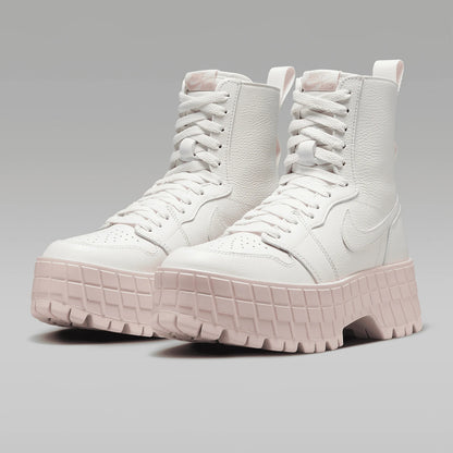 Γυναικείες μπότες Nike Air Jordan με μαλακή επένδυση και ανθεκτική παχιά σόλα FJ5737-116