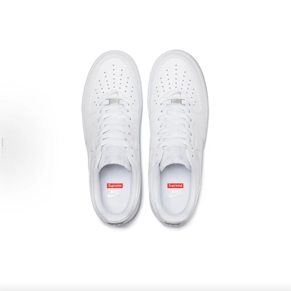 Nike Supreme Air Force 1 “Box Label” Comode sneakers basse unisex bianche CU9225-100