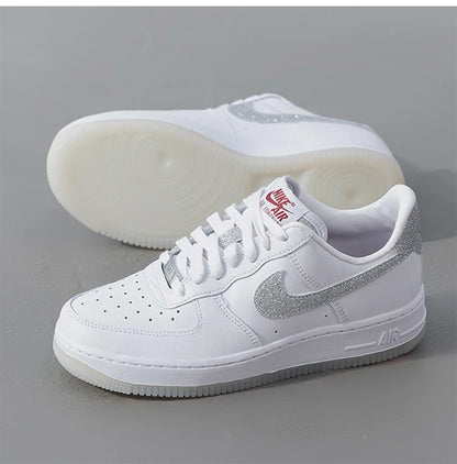 Originální nové dámské klasické minimalistické volnočasové tenisky Nike HQ3461-191
