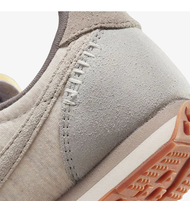 Originálne unisexové voľnočasové tenisky Nike Waffle Trainer 2 DO2345-120