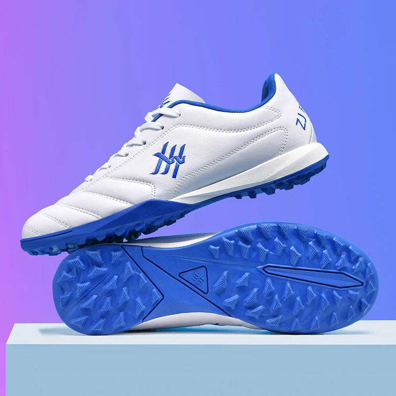Nouveaux hommes haute cheville en plein air ultraléger bottes de Football chaussures de Football intérieur de haute qualité chaussures de sport antidérapantes Futsal antidérapant