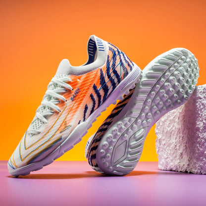 Chaussures de football TF pour hommes, tige en PU flexible, semelle en caoutchouc résistante à l'usure, crampons de football unisexes pour jouer sur terrain synthétique en extérieur.