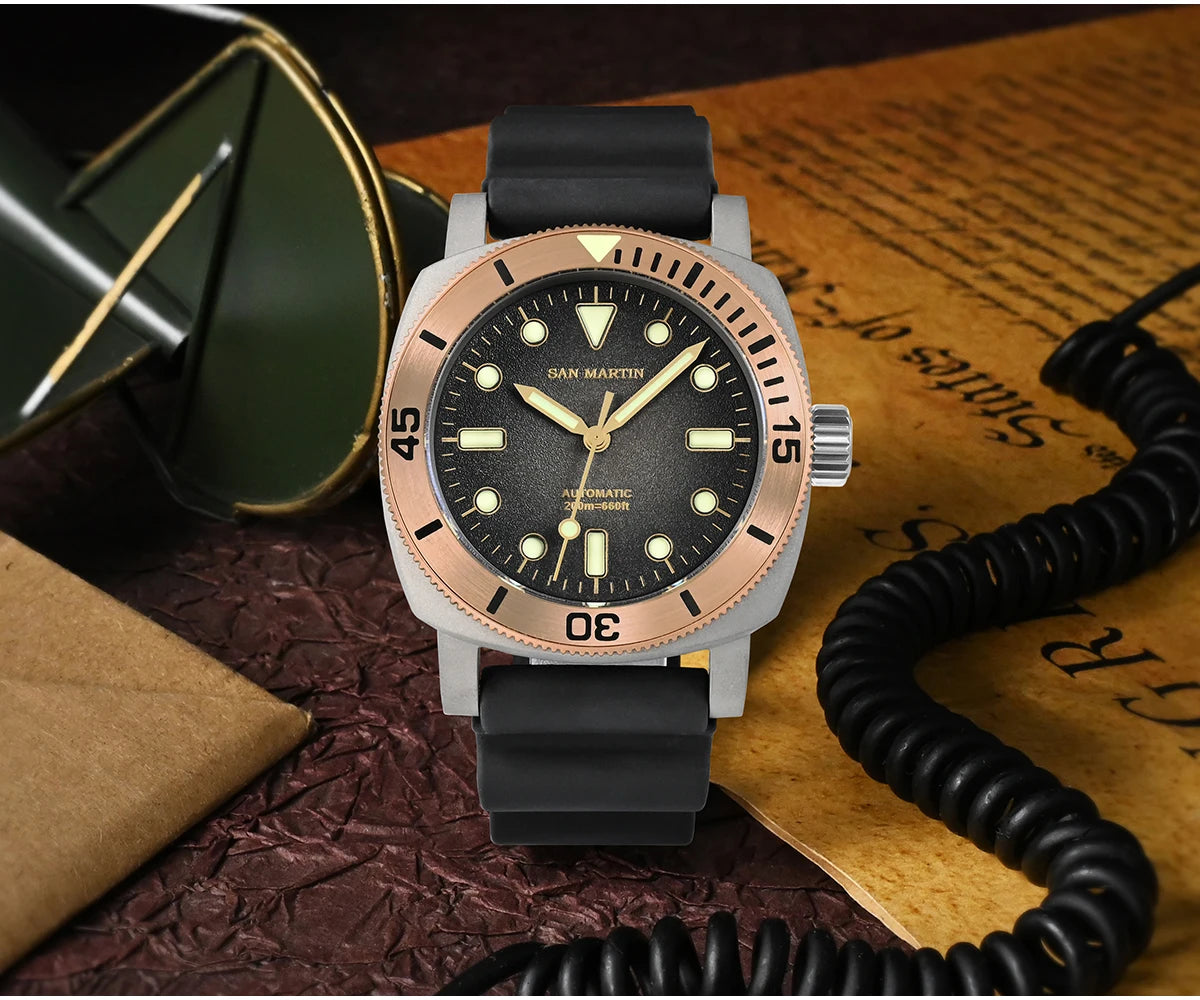 San Martin 42mm Retro Titanium Diver Watch NH35 Automatic Men's Mechanical Watches Bronze Bezel Sapphire Luminous Waterproof 200m