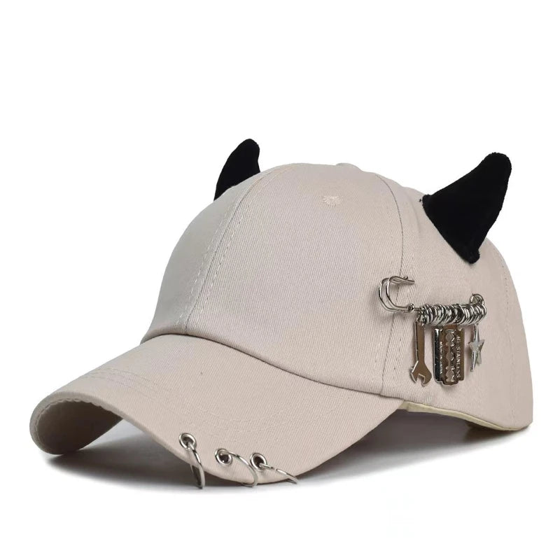 Personalized cow horn iron ring baseball cap versatile student curved brim duckbill cap for men and women street hip-hop