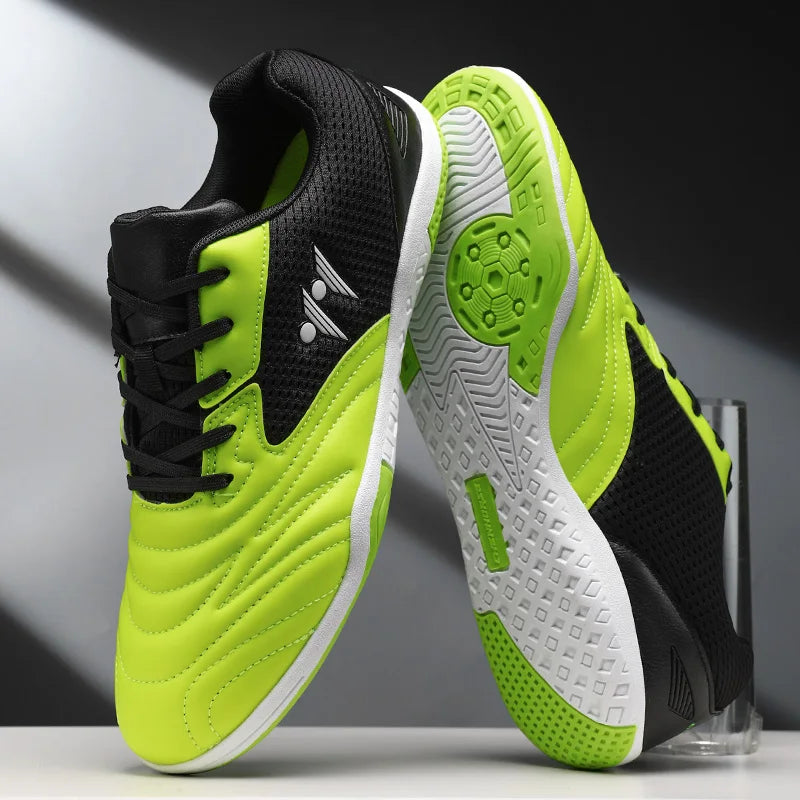 Nouvelles chaussures de football pour hommes, crampons montants pour terrain gazonné, antidérapantes, de haute qualité, pour futsal, idéales pour les matchs en salle et l'extérieur, très vendues.