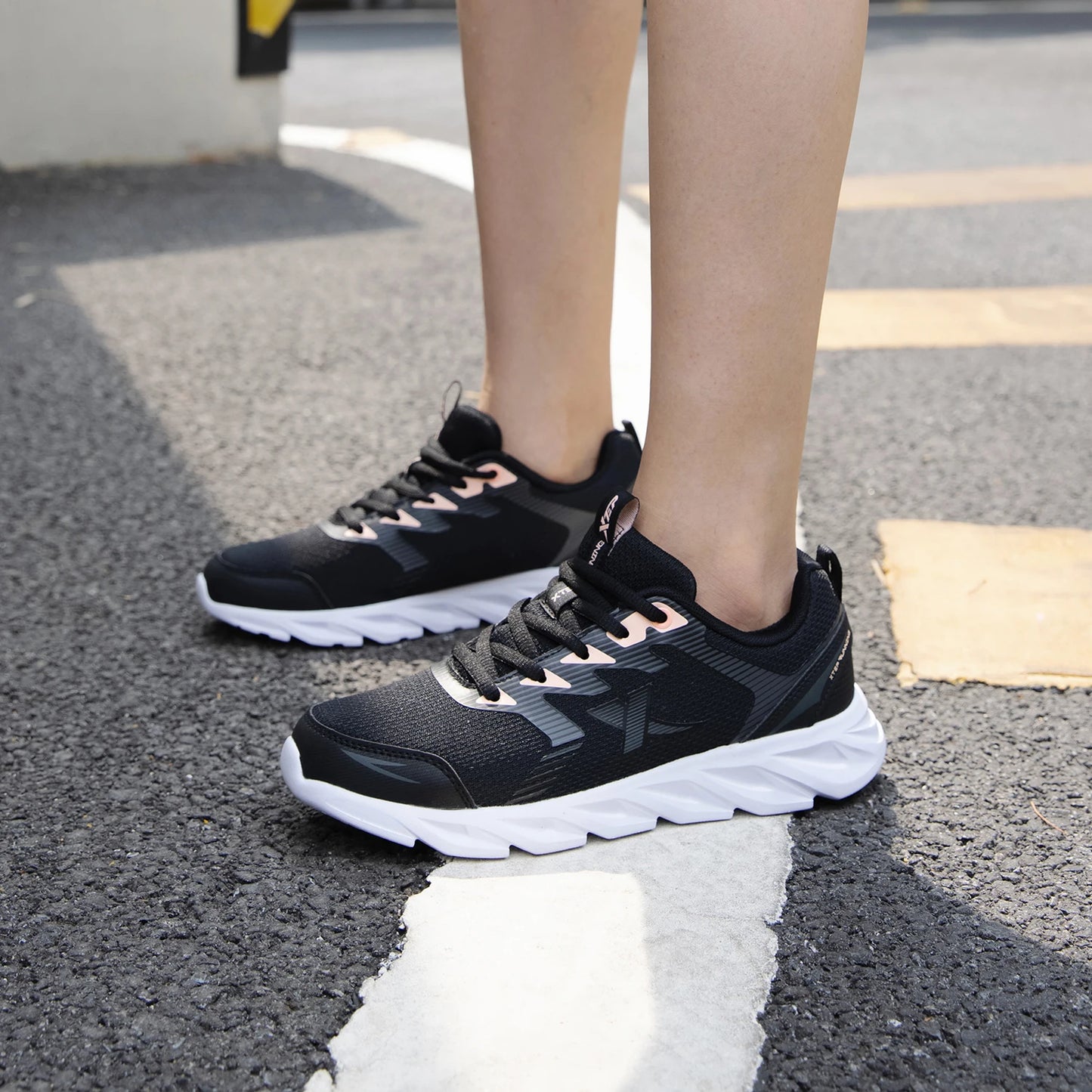 Xtep Women's Running Shoes New Fashion Lightweight Sneakers for Women Breathable Cushioning Sports Shoes Female 879318110073