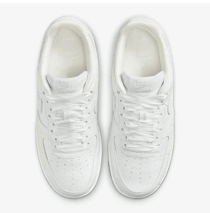 Nike Authentic Air Force 1 AF1 Sneakers classiche da donna con suola spessa HV6011-111