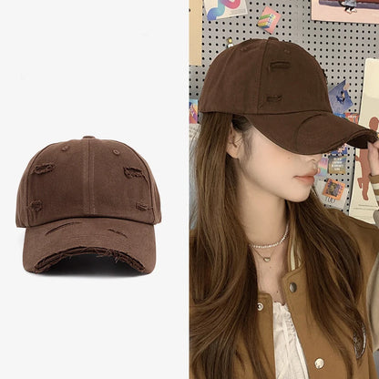 Casquette hip-hop polyvalente pour homme et femme, nouvelle collection printemps-été, à visière incurvée, style rétro, effet usé, avec trou et bord en bec de canard