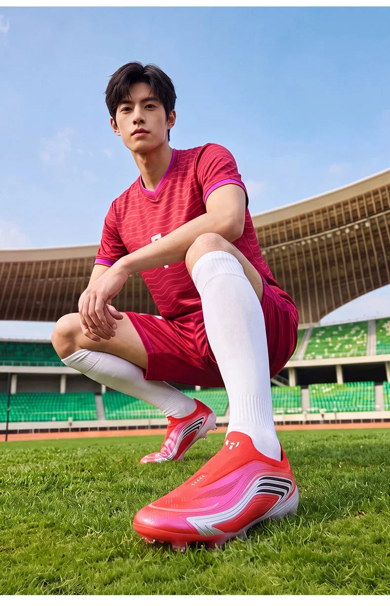 Nouvelles chaussures de football pour hommes, mi-hautes, de haute qualité, crampons pour terrain en gazon, baskets antidérapantes pour intérieur, très vendues, pour matchs en extérieur