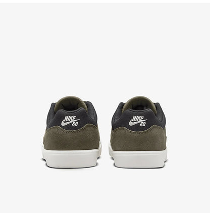 Nike Authentic SB Malor – slitstarka sportskor med snörning och låg skaft för män FV6064-100